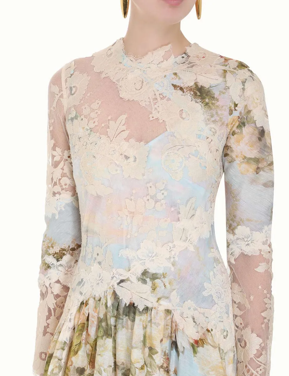 Luminosity Asymmetric Dress